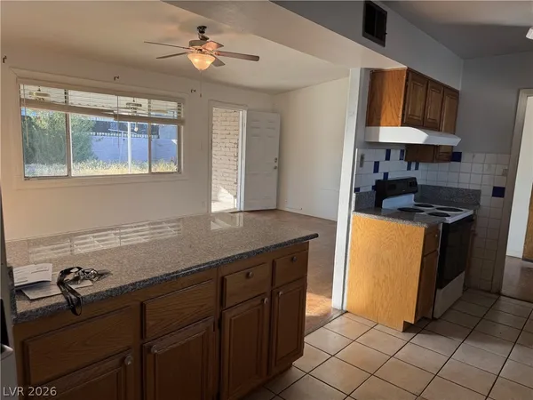 $1,800 | 2214 Santa Clara Drive, Las Vegas, NV 89104