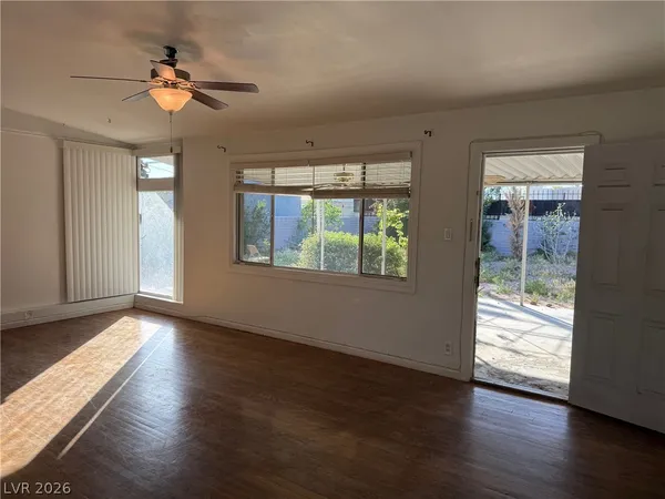 $1,800 | 2214 Santa Clara Drive, Las Vegas, NV 89104