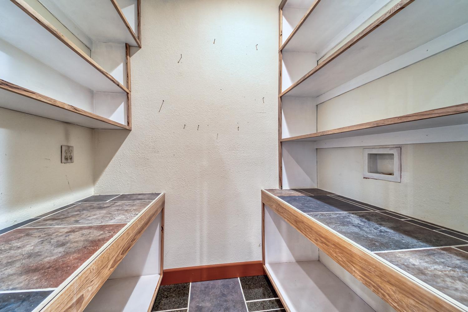 683 Stewart Road Yuba City, CA 95991 - Photo 20 of 55 a view of utility room