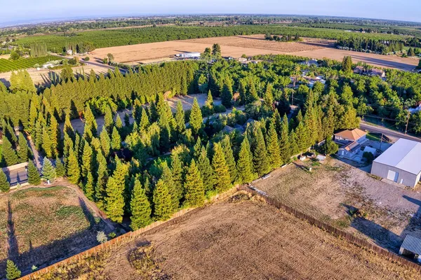 $995,000 | 683 Stewart Road, Yuba City, CA 95991