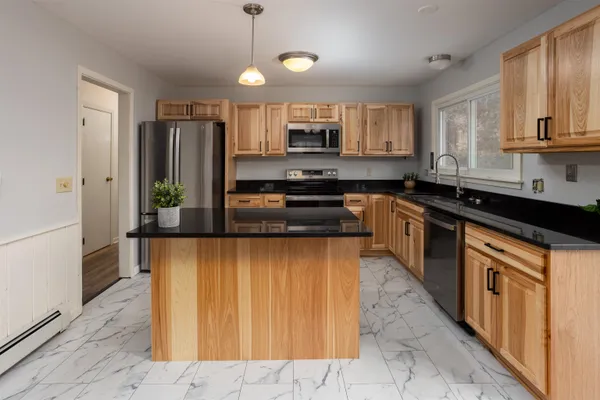 $525,000 | 4 Skyline Drive, Essex, VT 05452