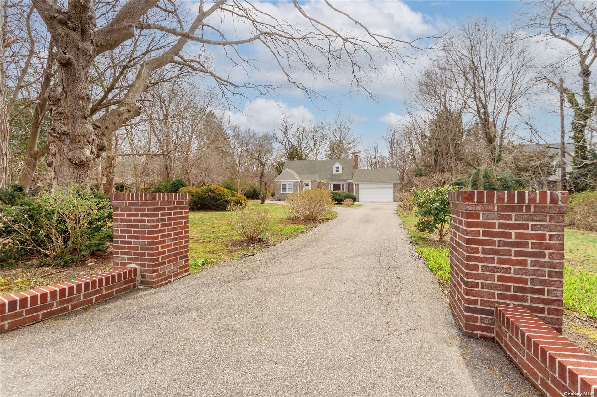 104 Greenlawn Road Huntington, NY 11743 - Photo 1 of 1 Gallery Image 1