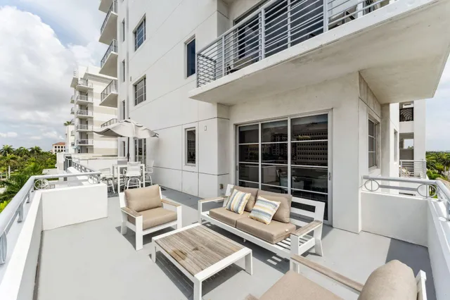 a front view of a building