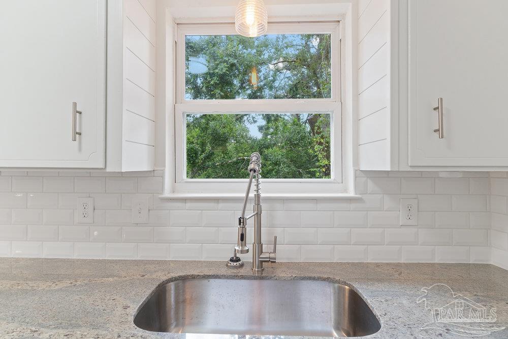 5751 Scotland Road Pensacola, FL 32526 - Photo 11 of 29 Gallery Image 11