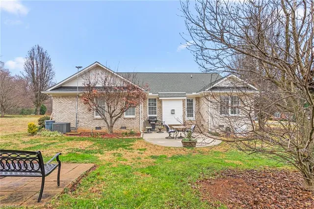 $390,000 | 2572 Farrell Road, Mebane, NC 27302