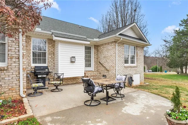 $390,000 | 2572 Farrell Road, Mebane, NC 27302