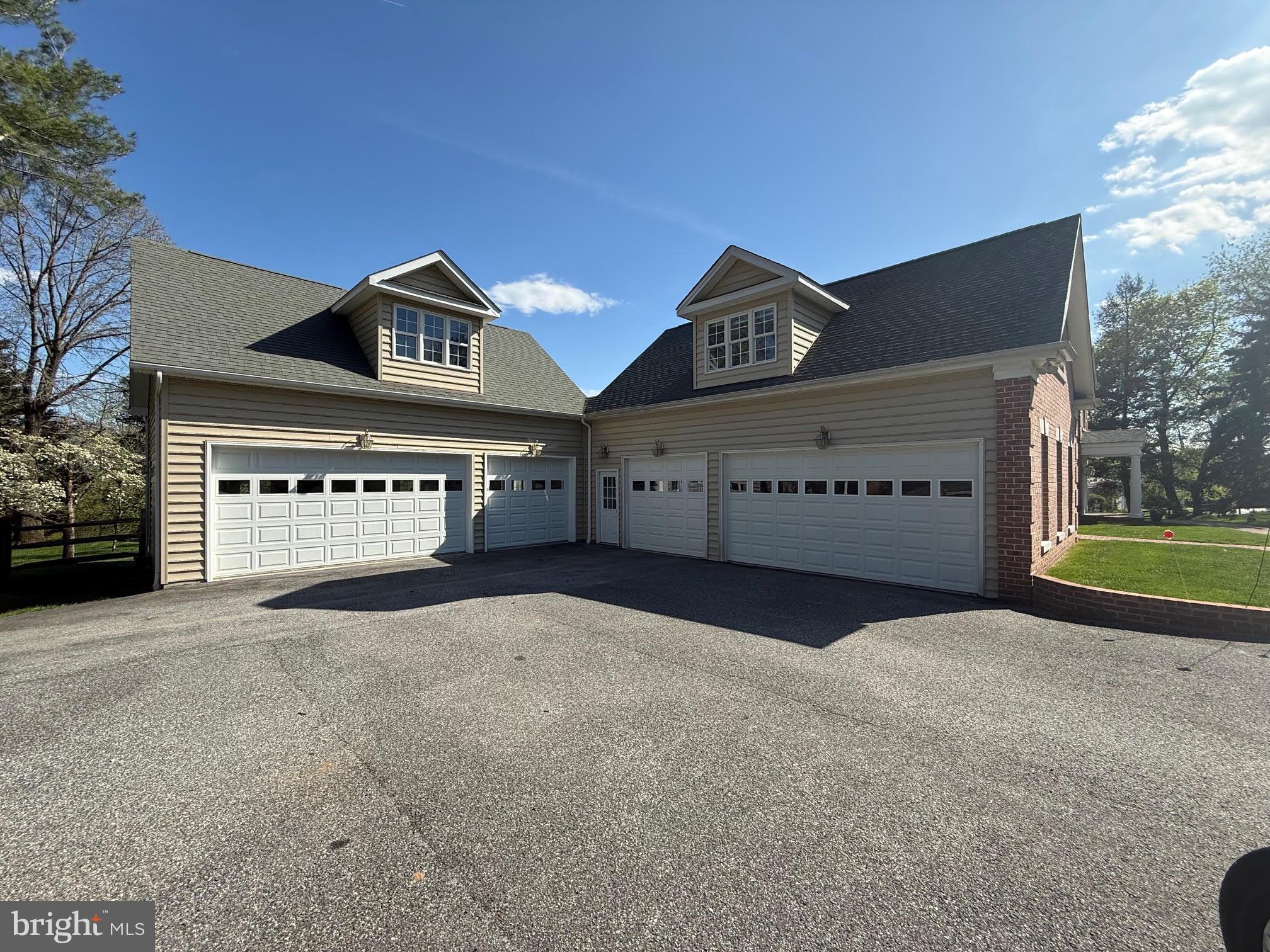 2606 Brigadoon Road Phoenix, MD 21131 - Photo 3 of 5