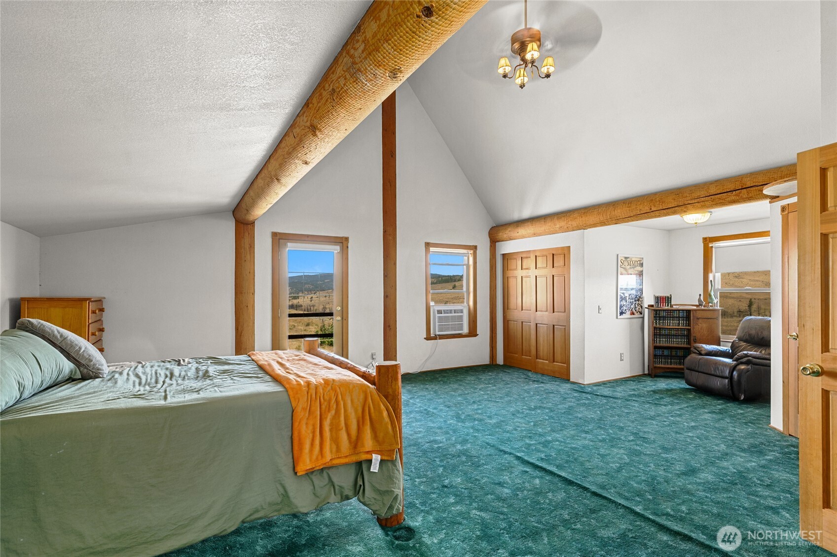 26200 North Wenas Road Selah, WA 98942 - Photo 22 of 35