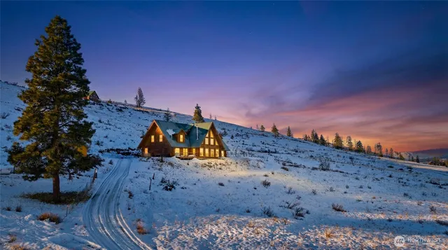 $683,450 | 26200 North Wenas Road, Selah, WA 98942