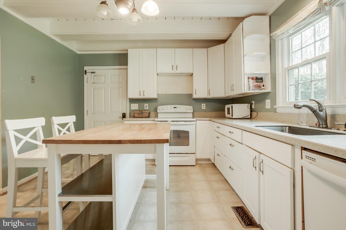 5202 Winfield Road Fairfax, VA 22030 - Photo 11 of 43 Gallery Image 11