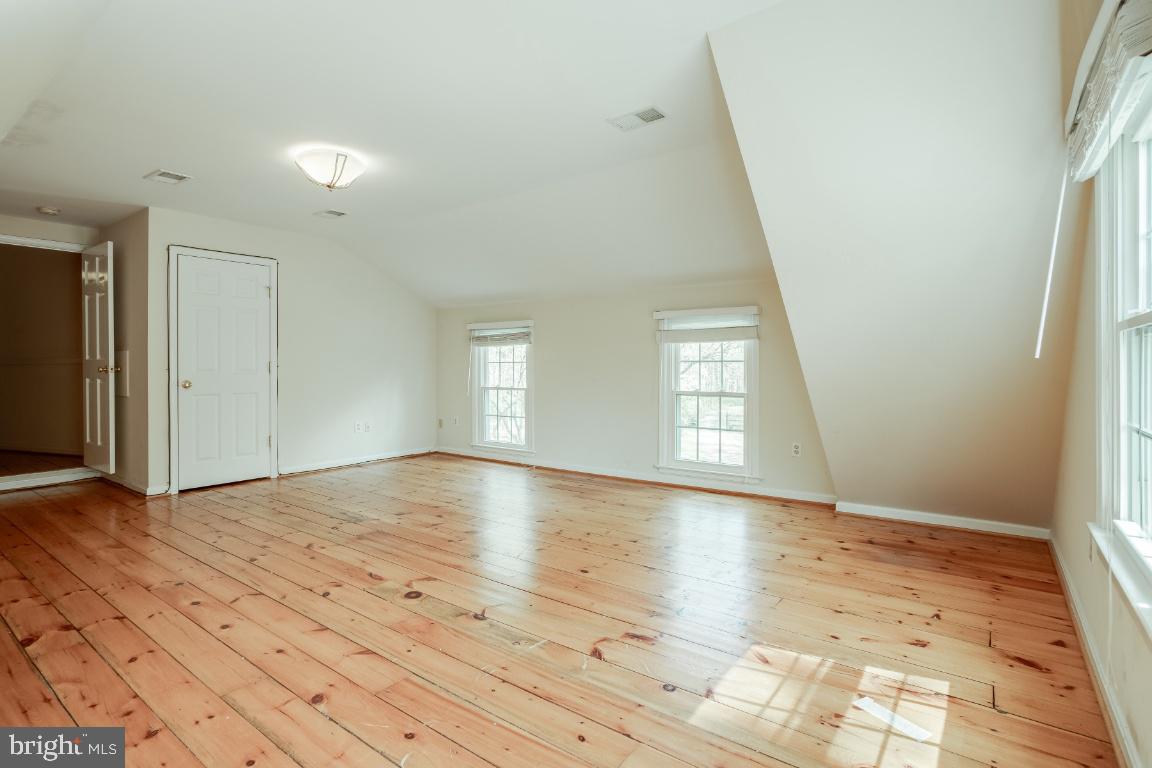 5202 Winfield Road Fairfax, VA 22030 - Photo 27 of 43 Gallery Image 27