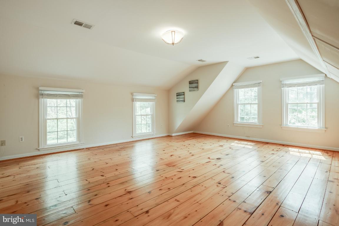 5202 Winfield Road Fairfax, VA 22030 - Photo 30 of 43 Gallery Image 30