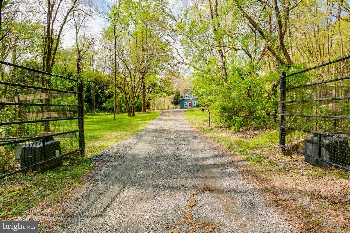 5202 Winfield Road Fairfax, VA 22030 - Photo 4 of 43 Gallery Image 4