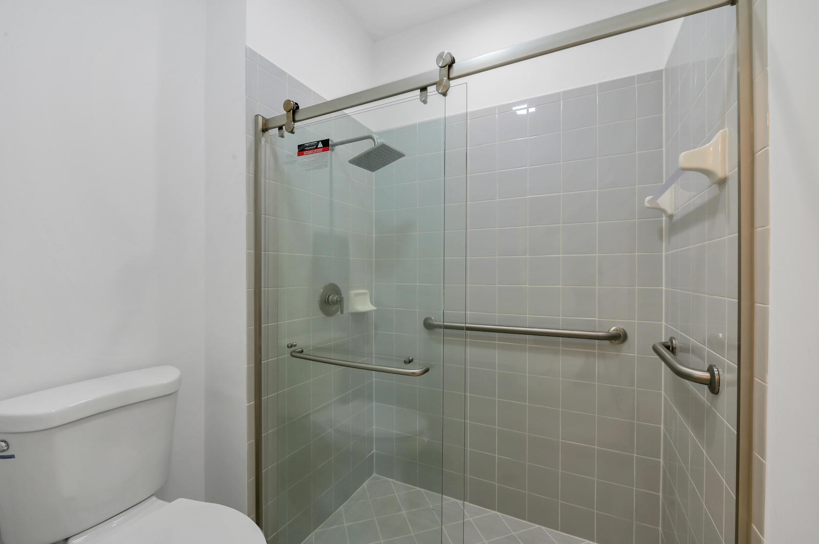 15426 Floral Club Road Delray Beach, FL 33484 - Photo 20 of 26 20 bathroom 01
