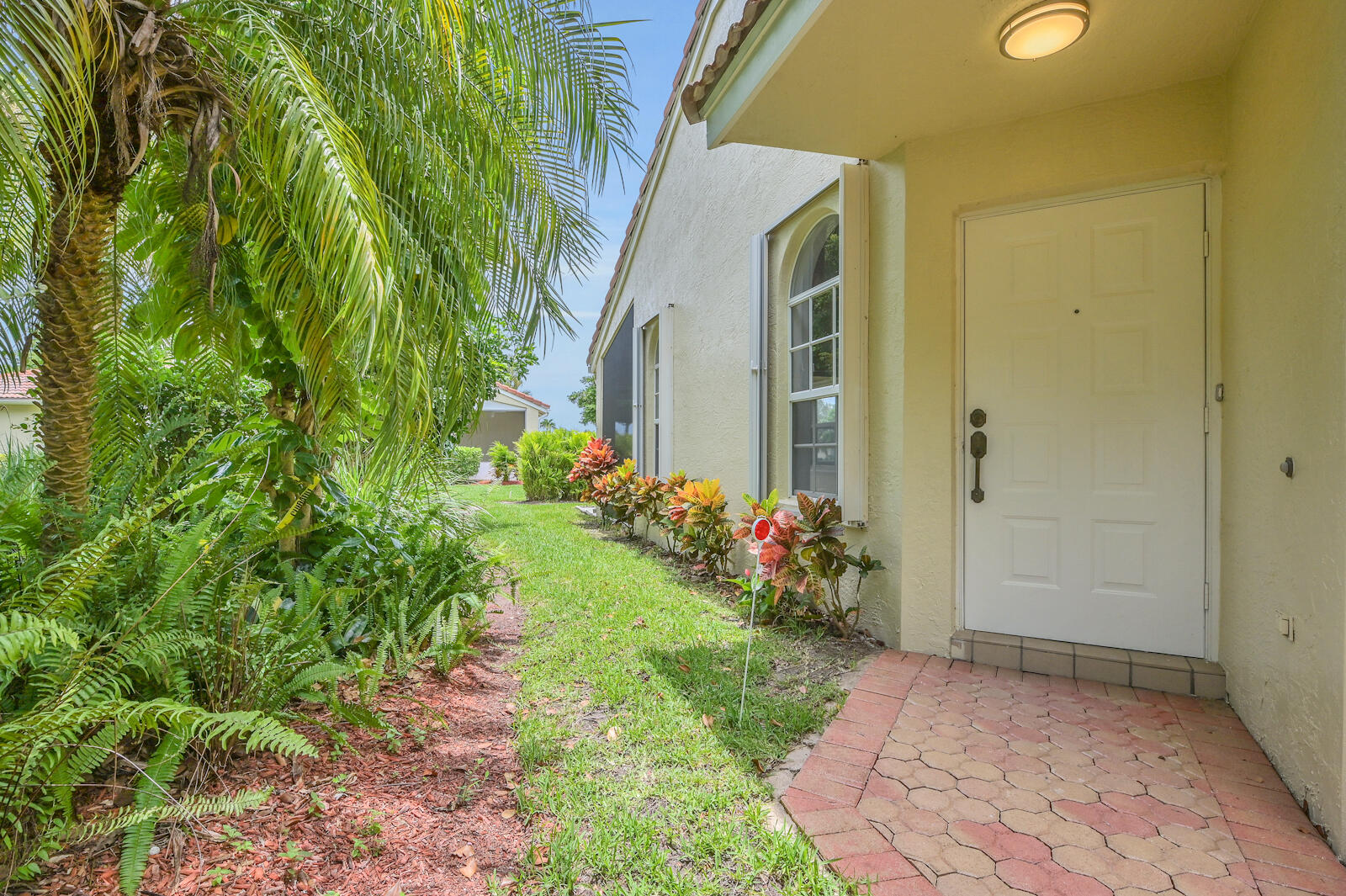 15426 Floral Club Road Delray Beach, FL 33484 - Photo 3 of 26 03 front 03
