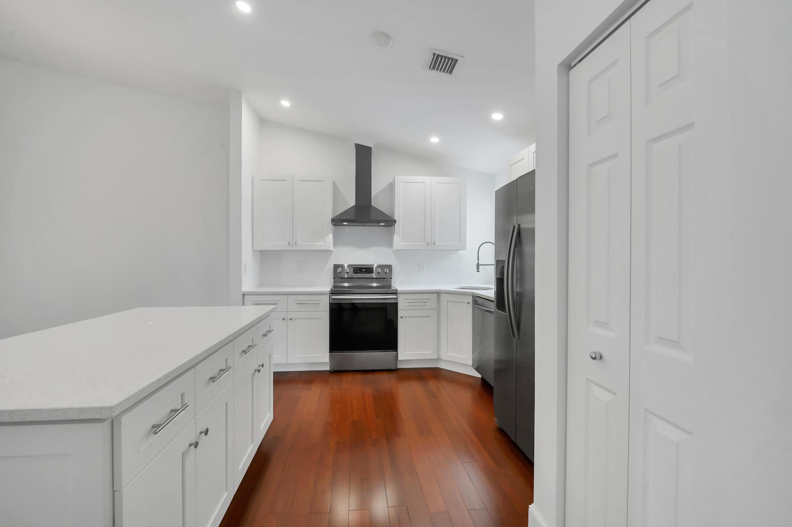 15426 Floral Club Road Delray Beach, FL 33484 - Photo 10 of 26 10 kitchen 01