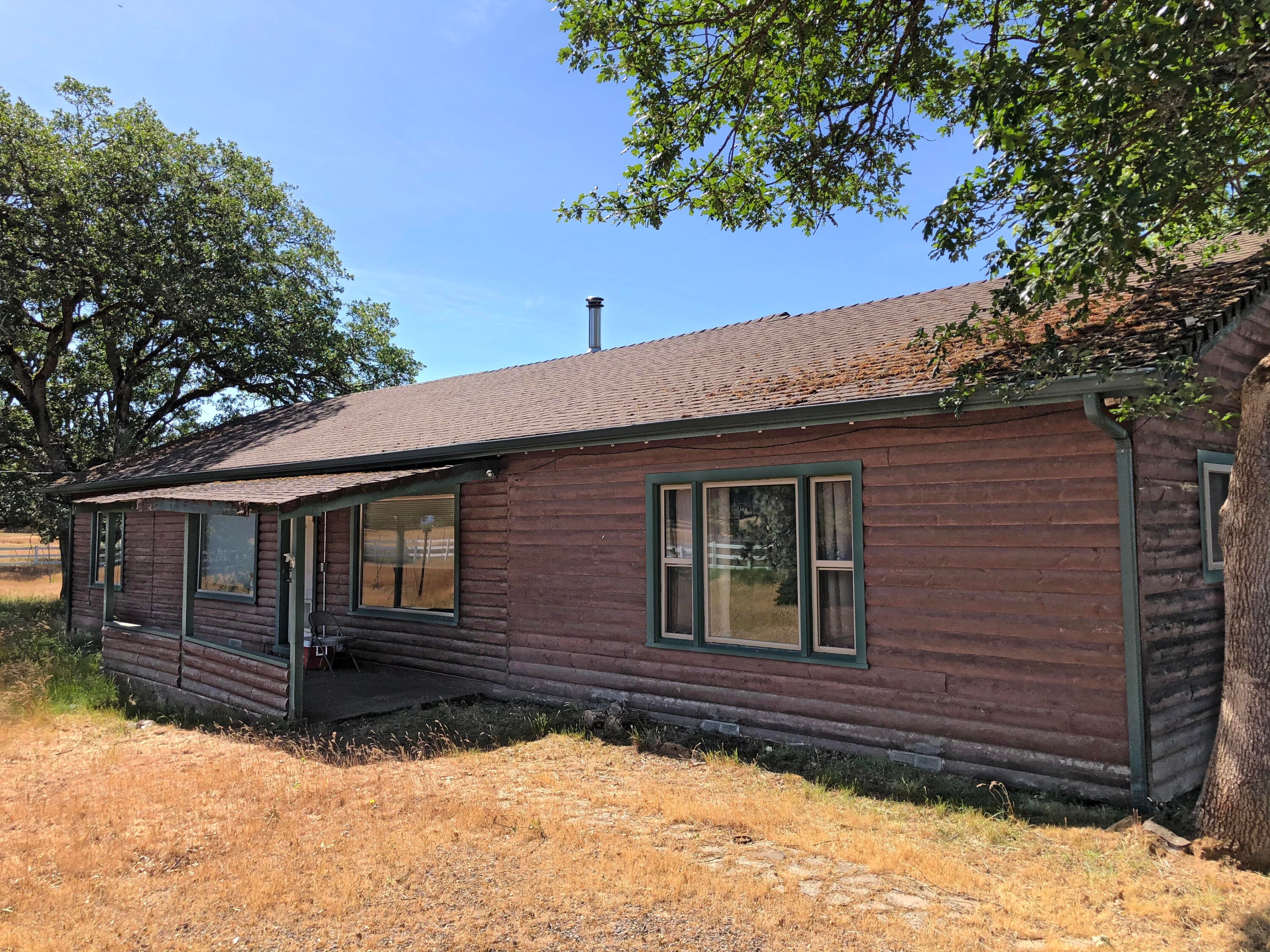 3941 Sams Valley Road Gold Hill, OR 97525 - Photo 5 of 12 aa13