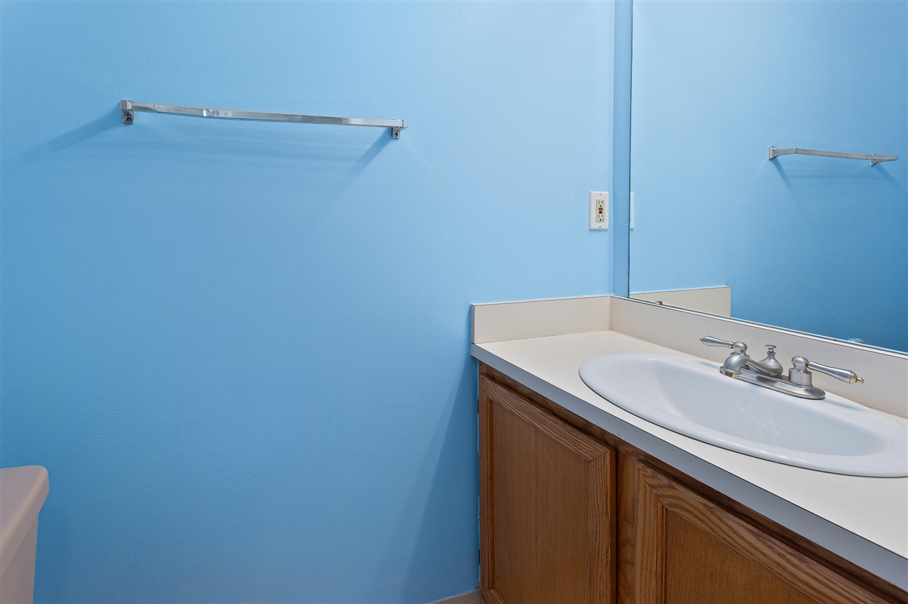 31008 Country Bluff Farmington, MI 48331 - Photo 18 of 39