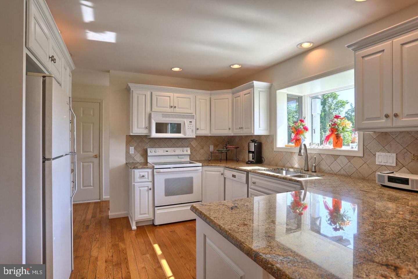 256 Willis Road Etters, PA 17319 - Photo 18 of 52 Kitchen view 2