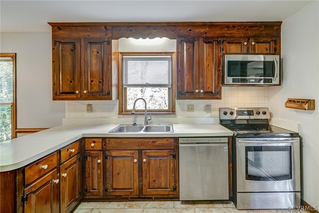 5740 Elfinwood Road Chester, VA 23831 - Photo 18 of 40 Gallery Image 18