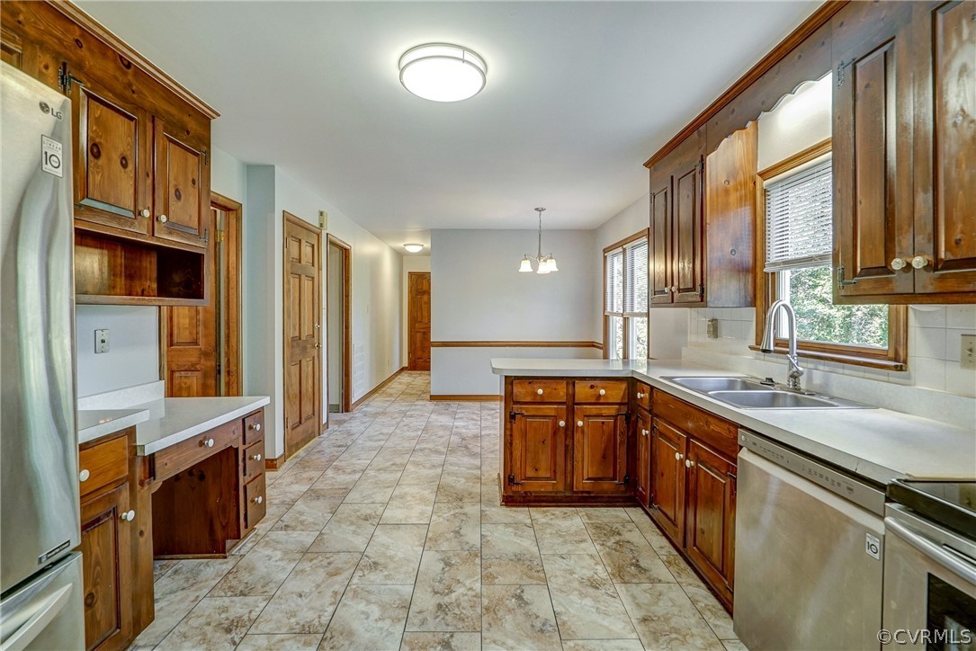 5740 Elfinwood Road Chester, VA 23831 - Photo 20 of 40 Gallery Image 20