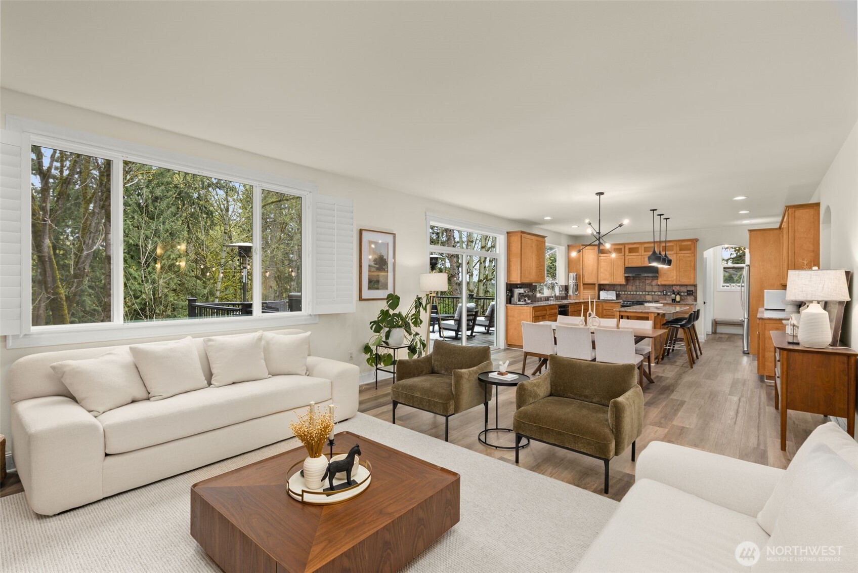 15820 104th Avenue Northeast Bothell, WA 98011 - Photo 11 of 40