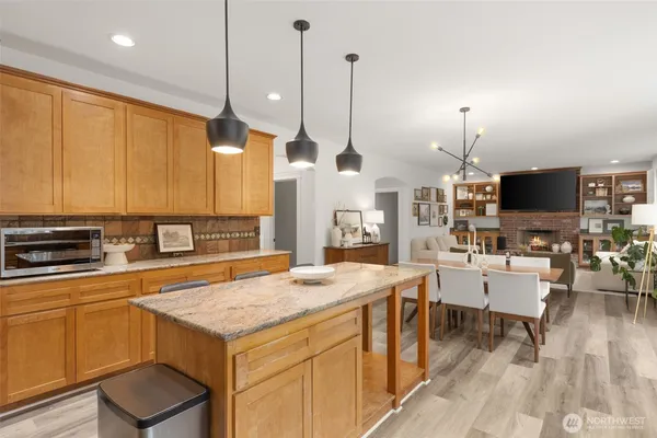 $2,025,000 | 15820 104th Avenue Northeast, Bothell, WA 98011