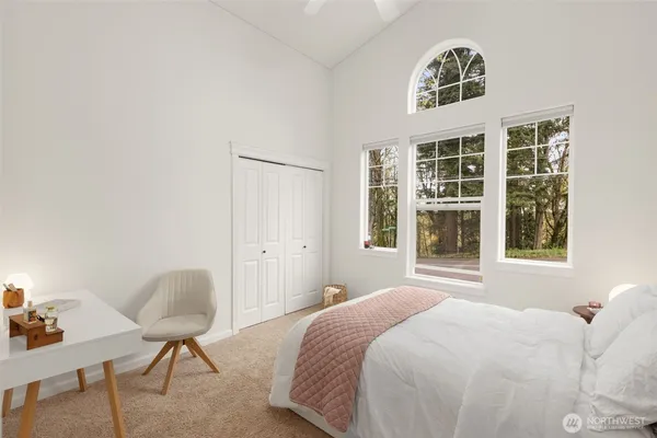 $2,025,000 | 15820 104th Avenue Northeast, Bothell, WA 98011