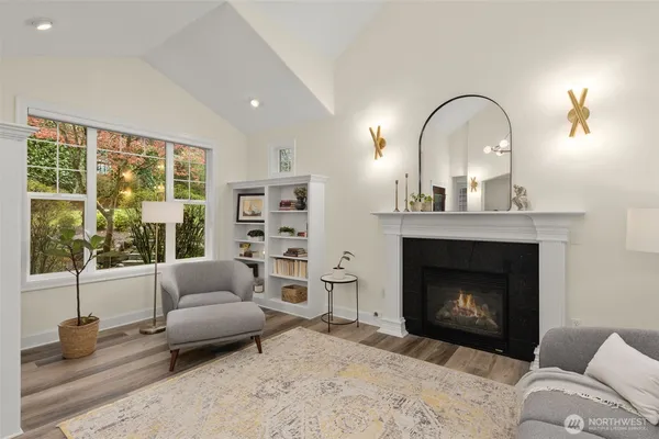 $2,025,000 | 15820 104th Avenue Northeast, Bothell, WA 98011