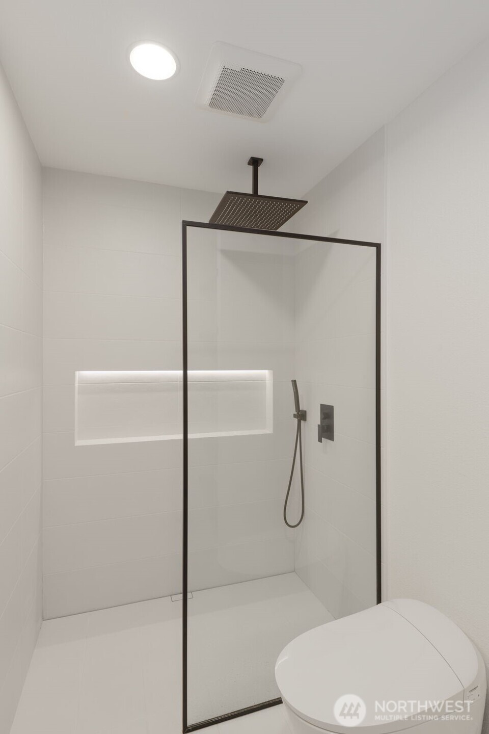 15820 104th Avenue Northeast Bothell, WA 98011 - Photo 31 of 40