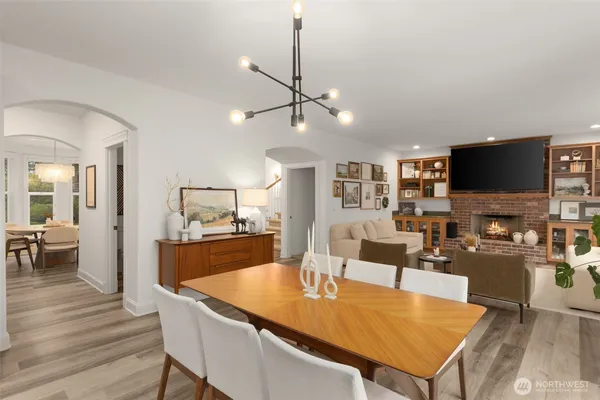 $2,025,000 | 15820 104th Avenue Northeast, Bothell, WA 98011