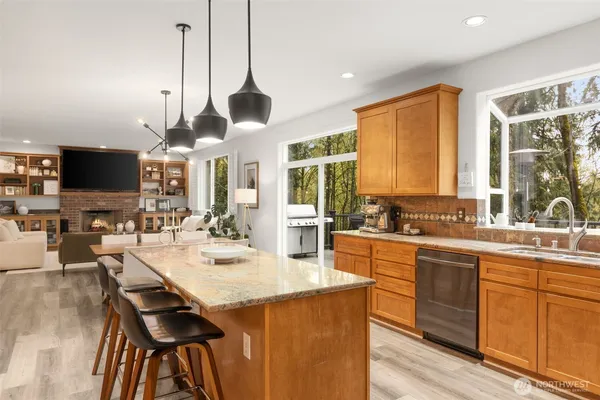 $2,025,000 | 15820 104th Avenue Northeast, Bothell, WA 98011