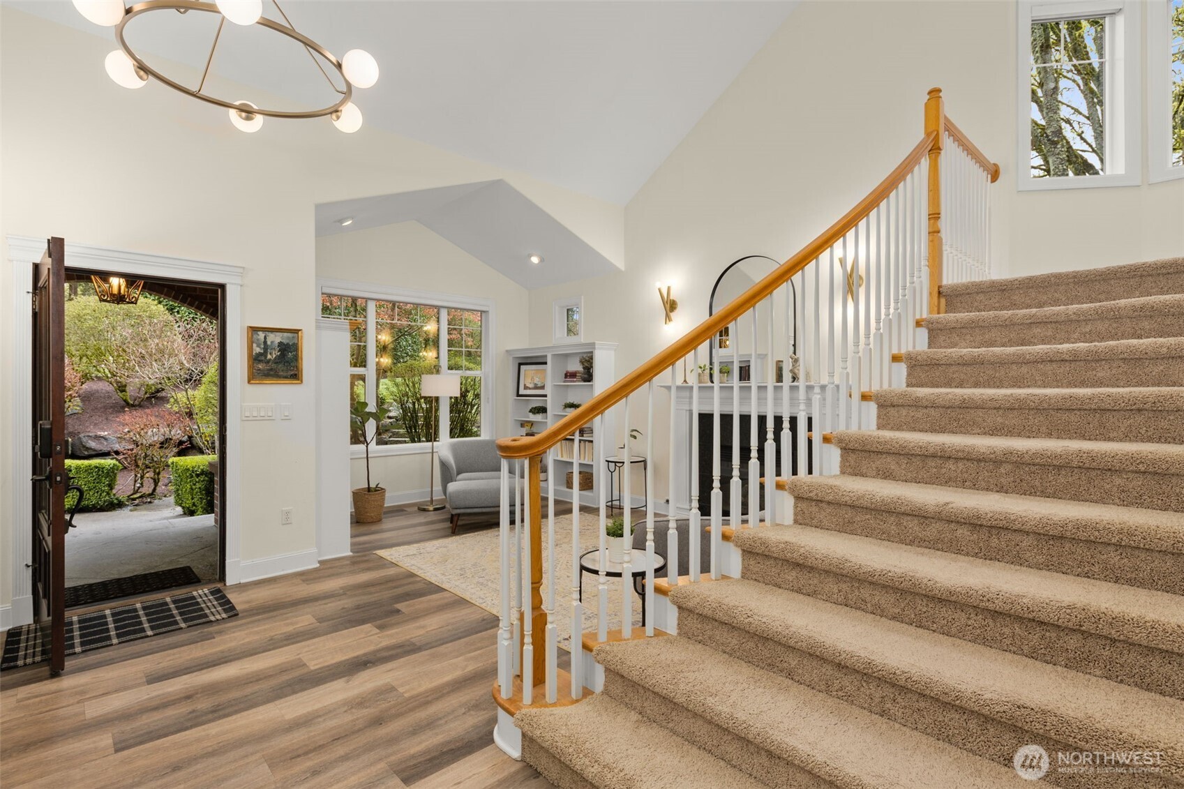 15820 104th Avenue Northeast Bothell, WA 98011 - Photo 6 of 40