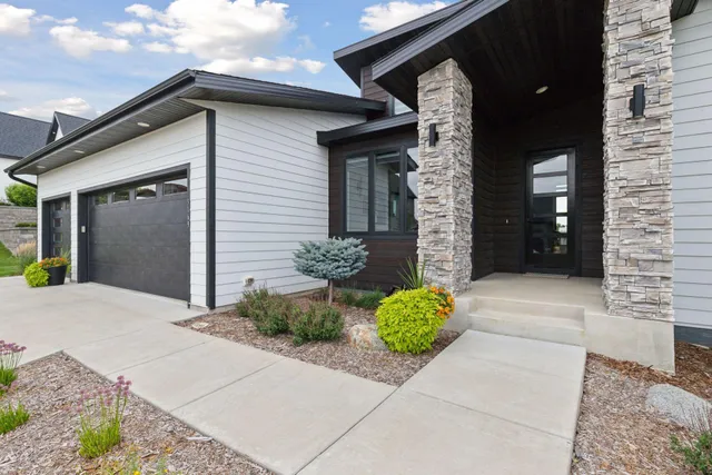 $895,000 | 3169 Bella Terra Lane Northeast, Rochester, MN 55906