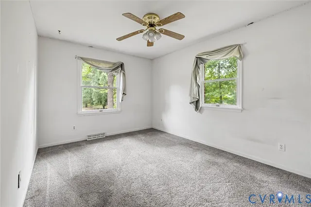 $275,000 | 10105 Southampton Road, Disputanta, VA 23842