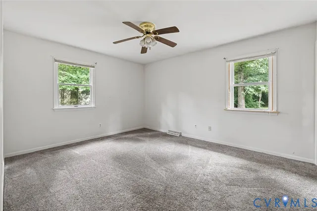 $275,000 | 10105 Southampton Road, Disputanta, VA 23842