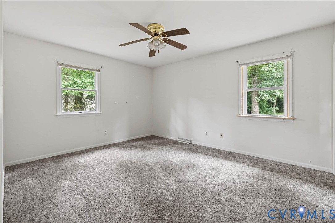 10105 Southampton Road Disputanta, VA 23842 - Photo 16 of 25