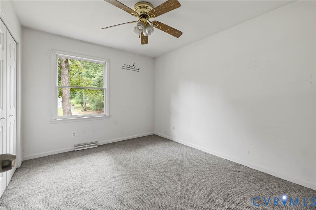 10105 Southampton Road Disputanta, VA 23842 - Photo 22 of 25