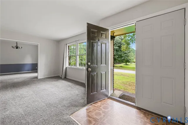 $275,000 | 10105 Southampton Road, Disputanta, VA 23842