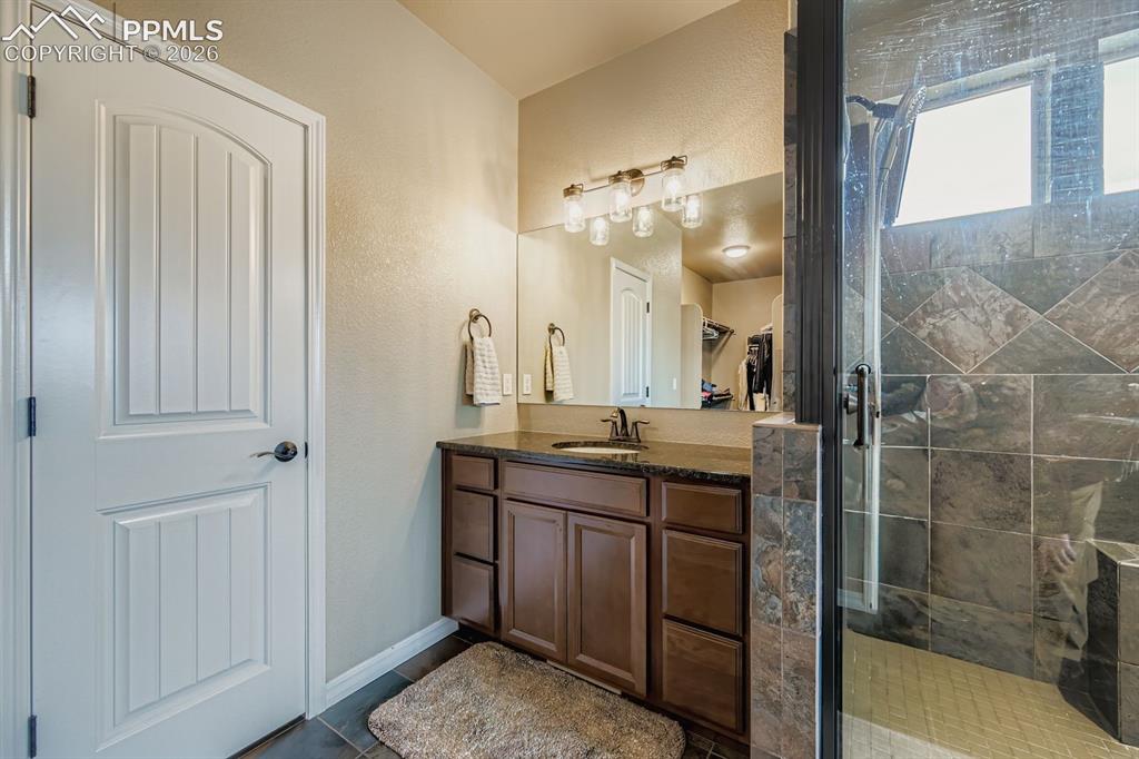 10625 Slumber Ridge Way Colorado Springs, CO 80908 - Photo 16 of 36 double sinks