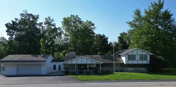 $425,000 | 826 East Beech Street, Osgood, IN 47037