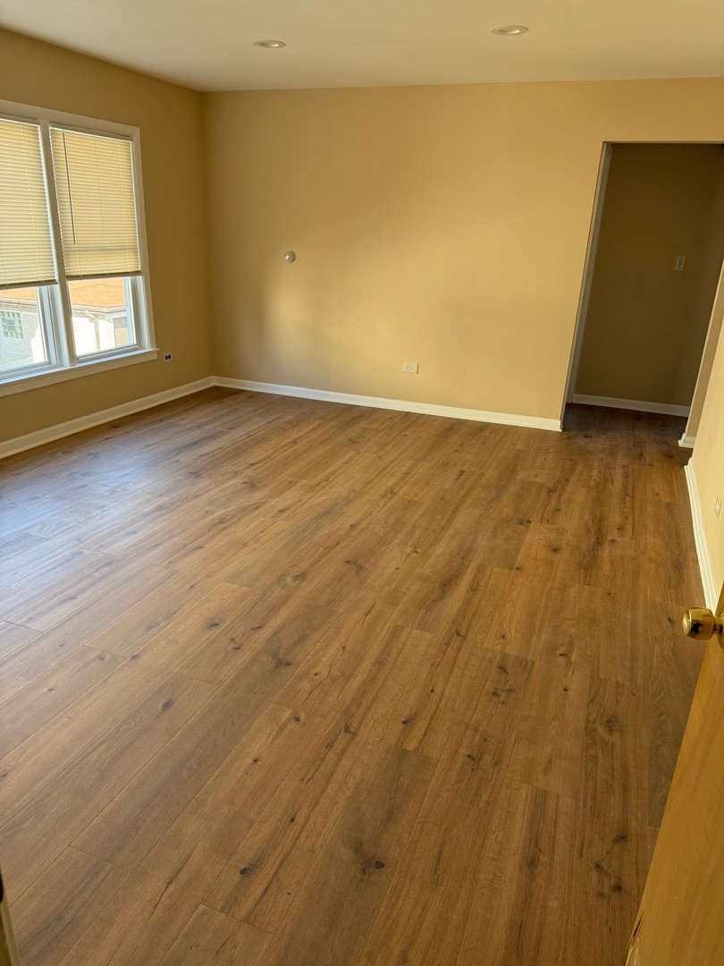 511 Summit Avenue, Unit 2R Park Ridge, IL 60068 - Photo 3 of 8