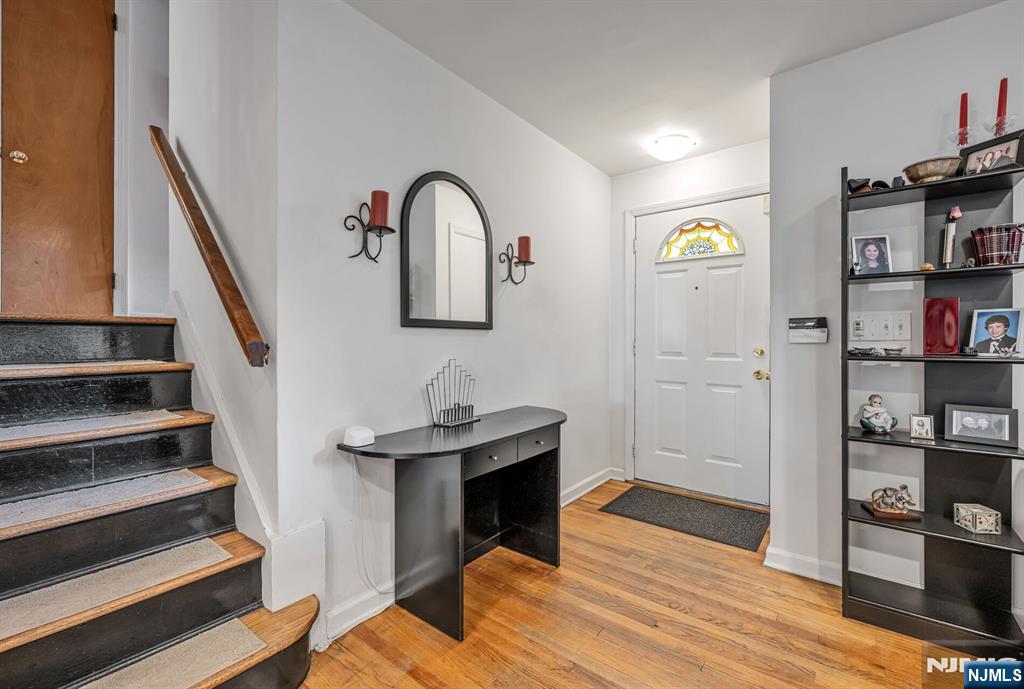 799 Millbrook Road River Edge, NJ 07661 - Photo 3 of 49