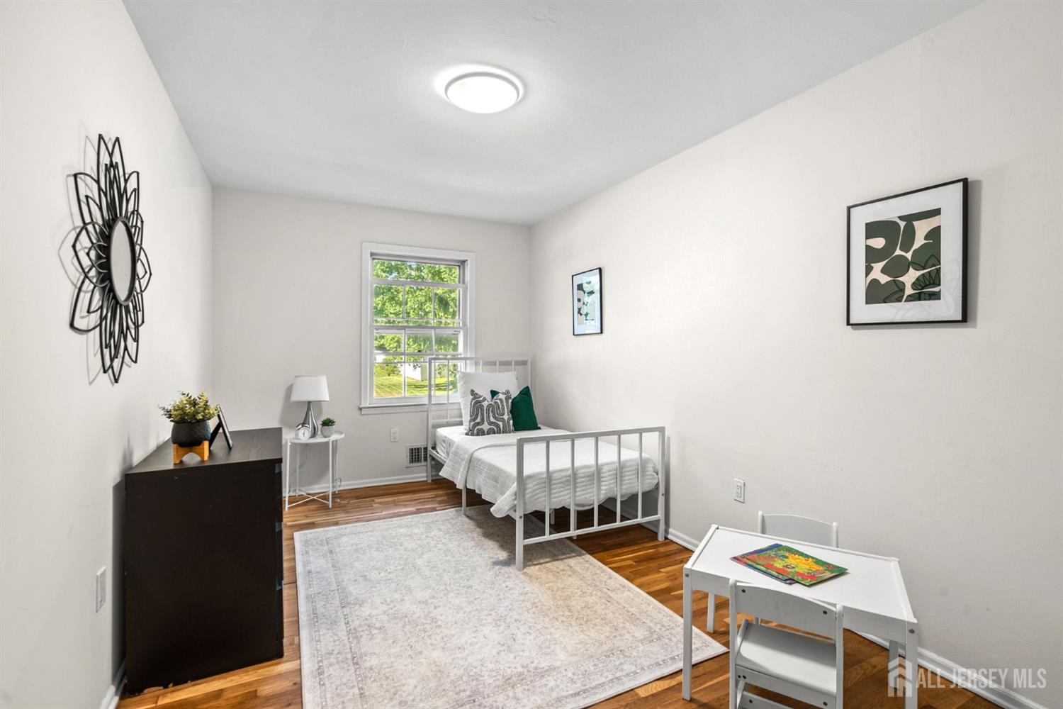 17 Meredith Road Edison, NJ 08817 - Photo 16 of 37