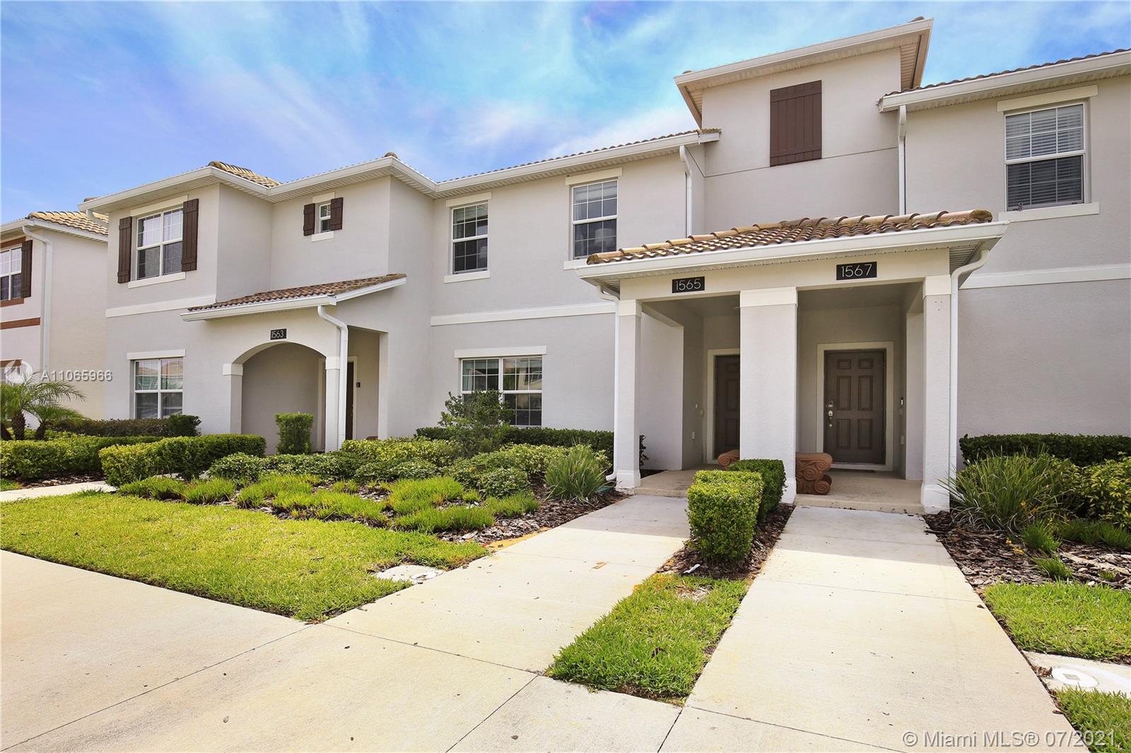 1565 Sandbagger Drive Davenport, FL 33896 - Photo 2 of 46