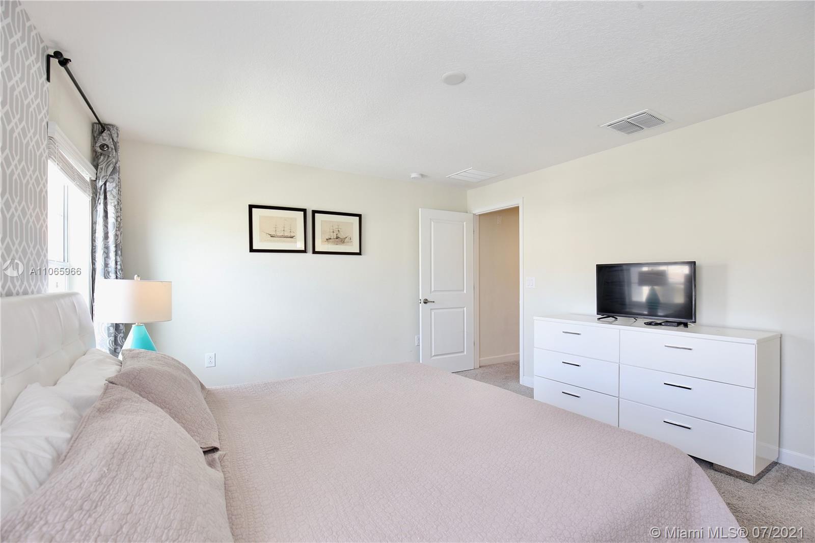 1565 Sandbagger Drive Davenport, FL 33896 - Photo 12 of 46