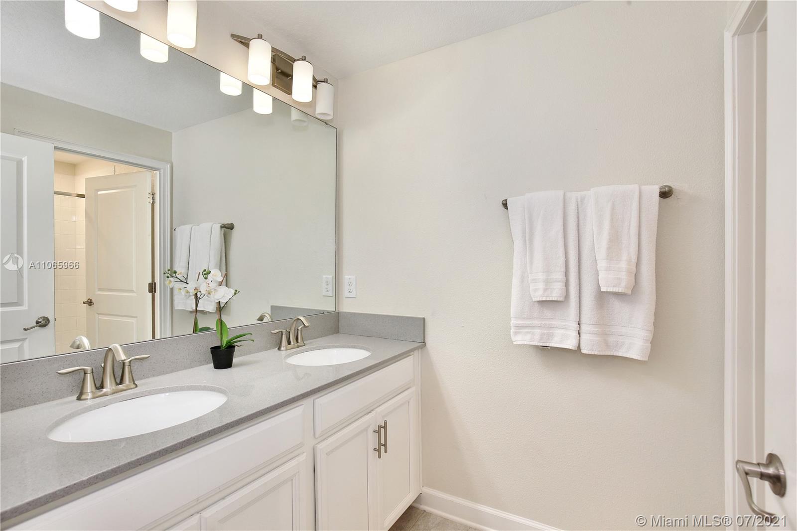 1565 Sandbagger Drive Davenport, FL 33896 - Photo 16 of 46