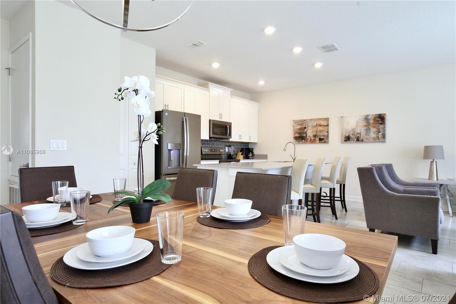 1565 Sandbagger Drive Davenport, FL 33896 - Photo 3 of 46