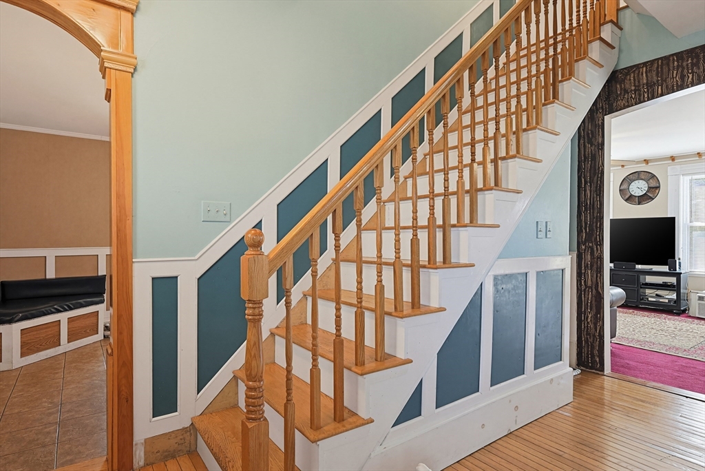 391 Middle Street Fall River, MA 02724 - Photo 23 of 42