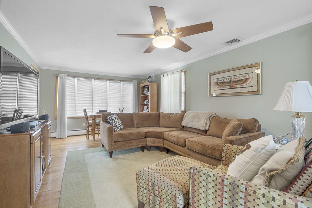 17 Frye Road Medford, MA 02155 - Photo 8 of 25